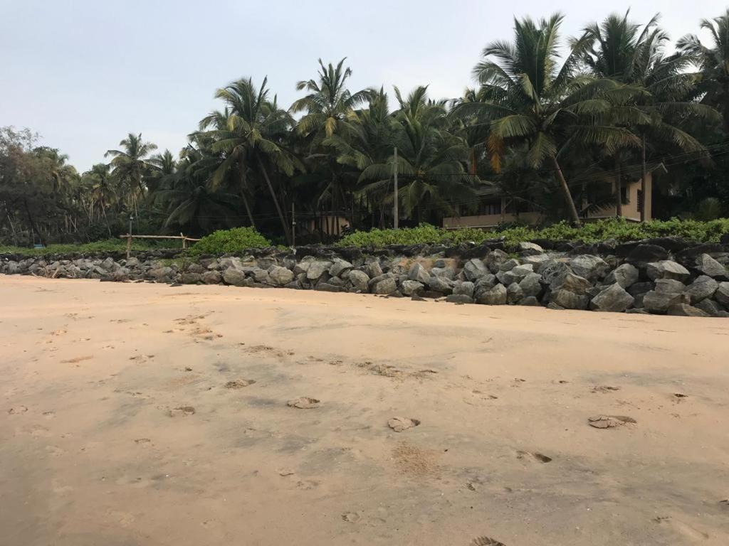 Kizhunna Rock Beach House Kannur Zewnętrze zdjęcie