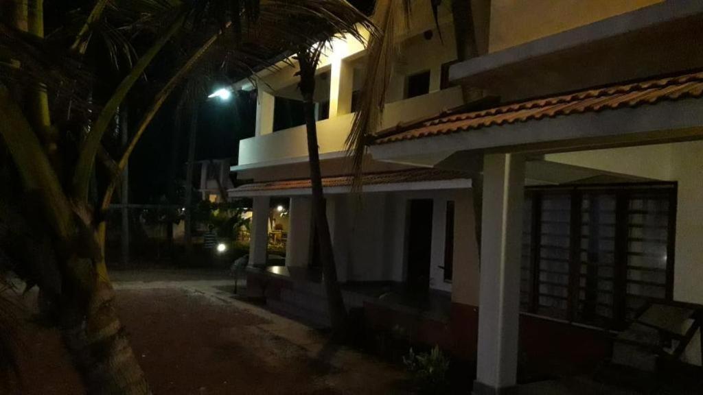 Kizhunna Rock Beach House Kannur Zewnętrze zdjęcie